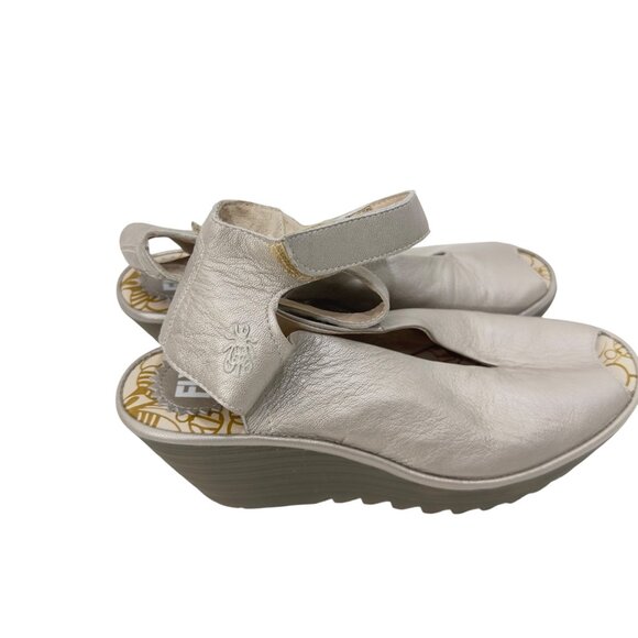 Fly London Women Leather Peep Toe Wedge Sandals SZ 40 Metallic Cream Ankle Strap - Picture 9 of 14